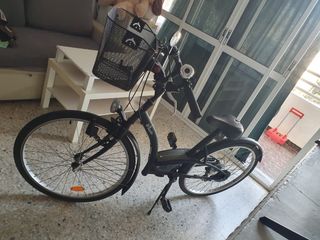 Bicicleta mujer Btwin usada 1 vez, estoy en Málaga