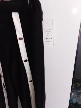 Pantaloni donna elasticizzati neri e bianchi