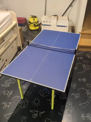 Mini mesa de ping pong plegable per a nens petits