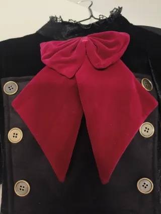 Disfraz gótico mujer negro y rojo