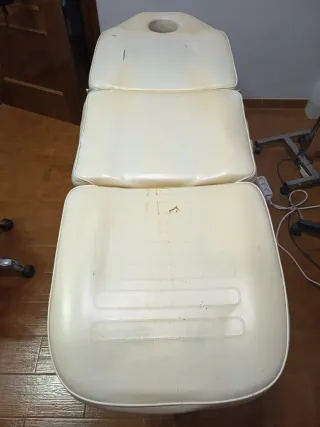 Camilla de estica y quiromasaje