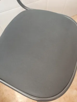 Silla de escritorio Ikea Orfjall negra en Gijón