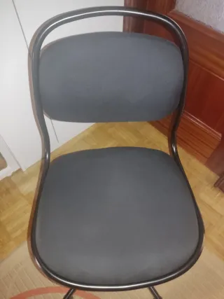 Silla de escritorio Ikea Orfjall negra en Gijón