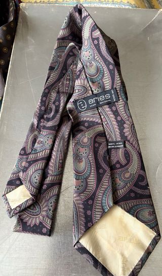 Corbata Aries Seda Natural Hecha a Mano