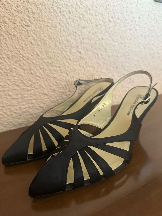 Zapatos de tacón Benini negros talla 38