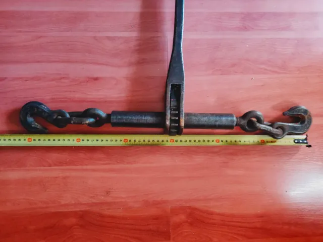 Trinquete de amarre para góndola