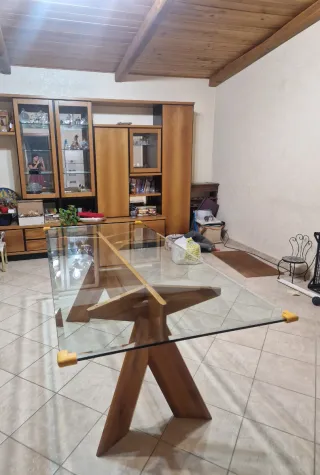 Tavolo cristallo + 6 sedie pelle nera