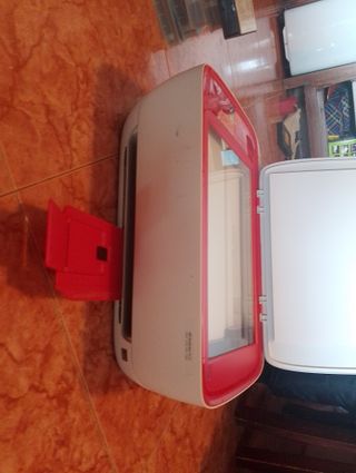 Impresora HP Blanca con Escáner