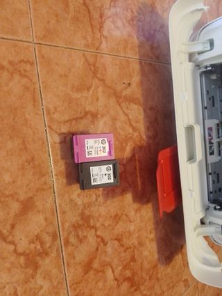 Impresora HP Blanca con Escáner