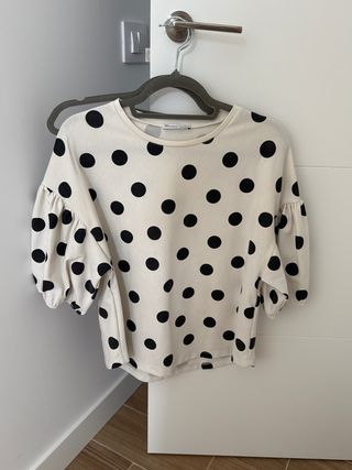 Camiseta Zara lunares talla M