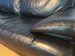 2 Sofás italianos de piel negro Chateau d'Ax