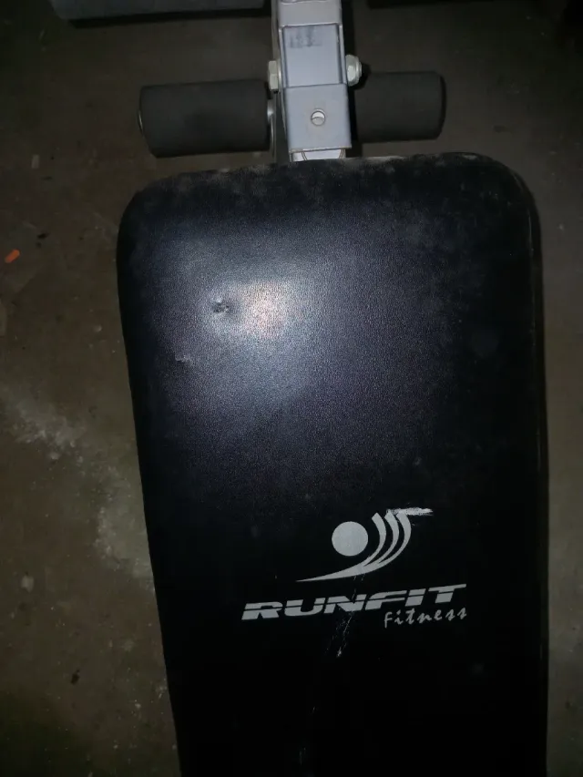 Banco de abdominales RUNFIT