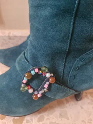 Botas ante caña alta tacón bajo