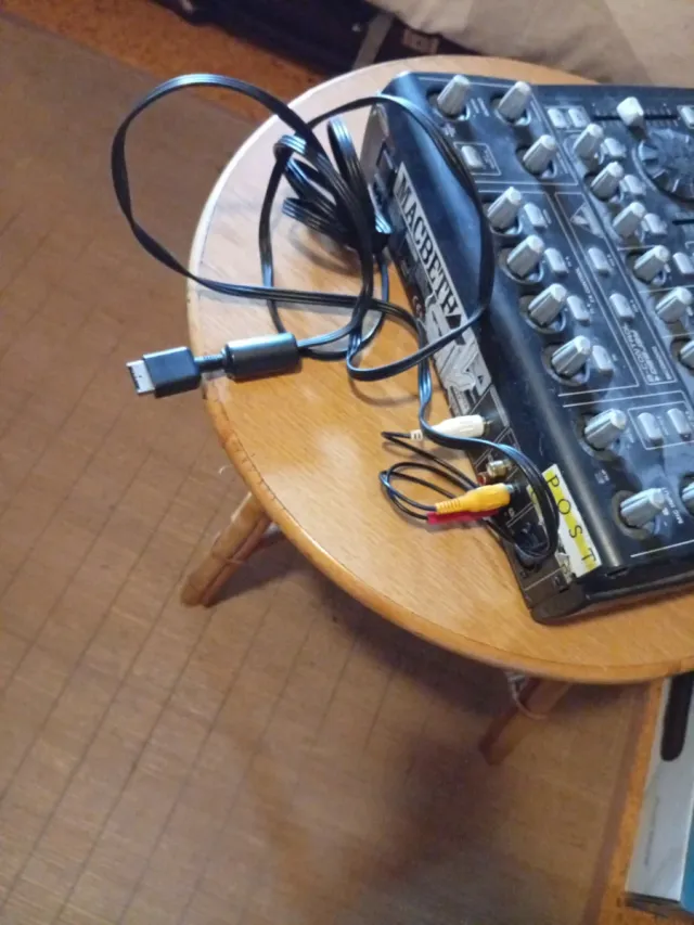 Mesa de mezclas Behringer DJ