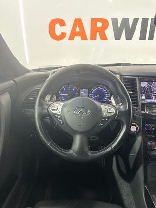 Infiniti QX70 2015
