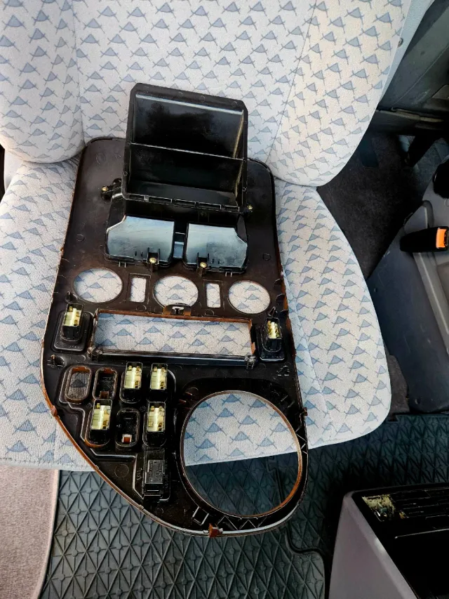 Consola Central Mercedes Vito W638