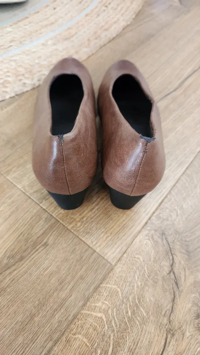 Zapatos de piel T39 marrones