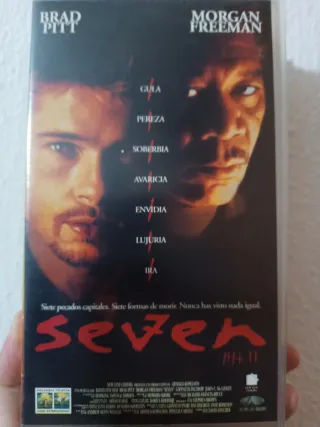 Seven (VHS).
