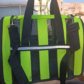 Transportín para mascotas verde y negro