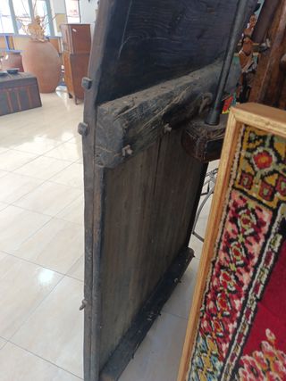 Trillo antiguo de madera