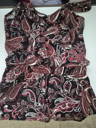 Mono corto estampado paisley Mango