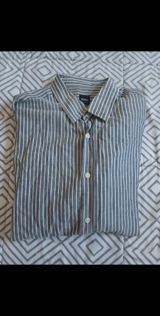 Camisa de rayas BOSS gris y blanca