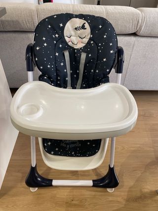 Trona infantil con diseño de luna y estrellas