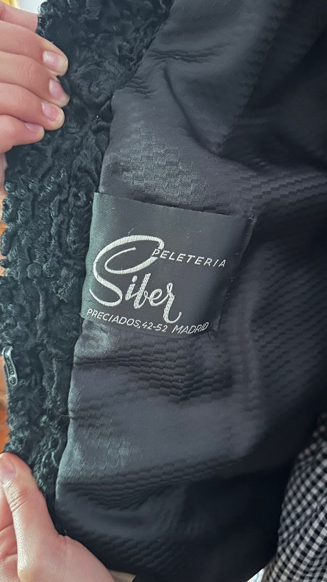 Abrigo Piel de Astracán Negro