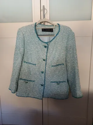 Chaqueta Zara Basic Teal y Blanca