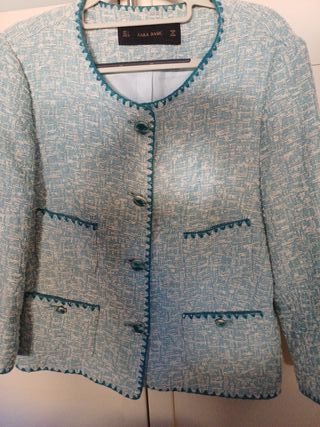 Chaqueta Zara Basic Teal y Blanca