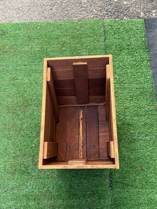 Fioriera rialzata in legno