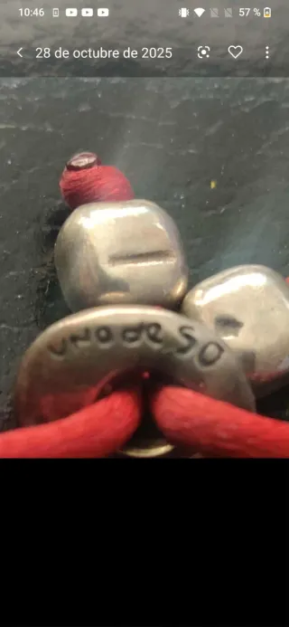 Pulsera Uno de 50 Plata y Cordón Rojo