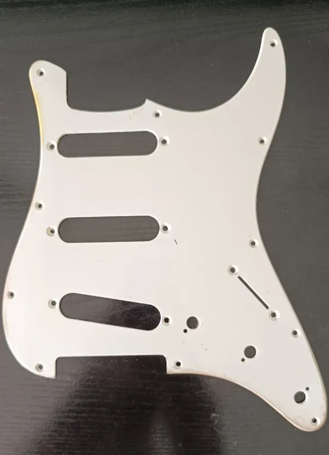 Golpeador Stratocaster Relic