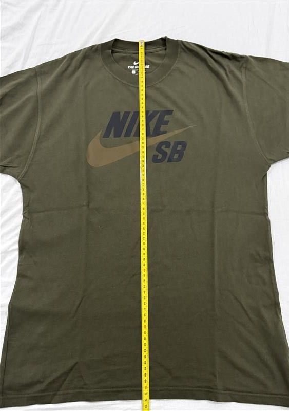 Camiseta Nike SB Verde Talla S (equivale a M)