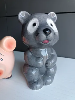 Huchas de yeso: cerdito y oso