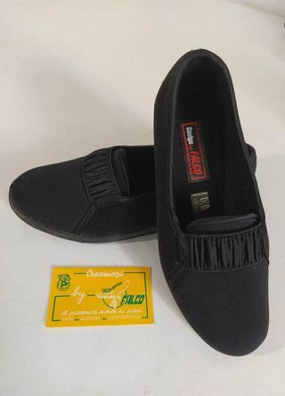 Scarpe / pantofole marca Gaviga numero 36