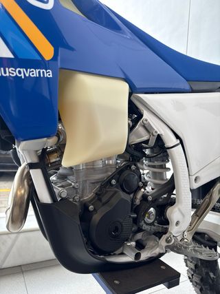 Husqvarna FE 250 Heritage 2025