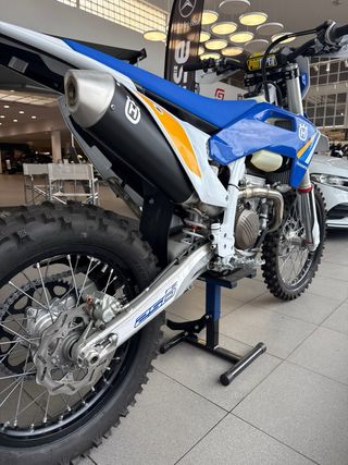 Husqvarna FE 250 Heritage 2025