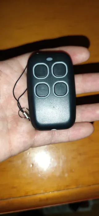 Duplicador de mandos garaje 4 botones