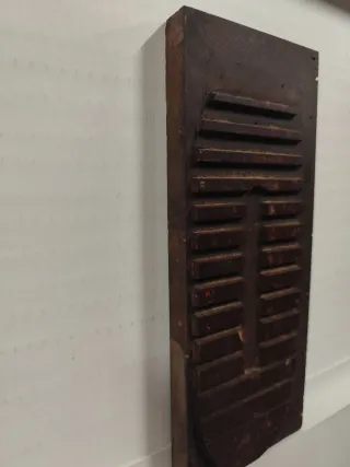 Letra O Antigua Imprenta Ortega Relieves Rayas