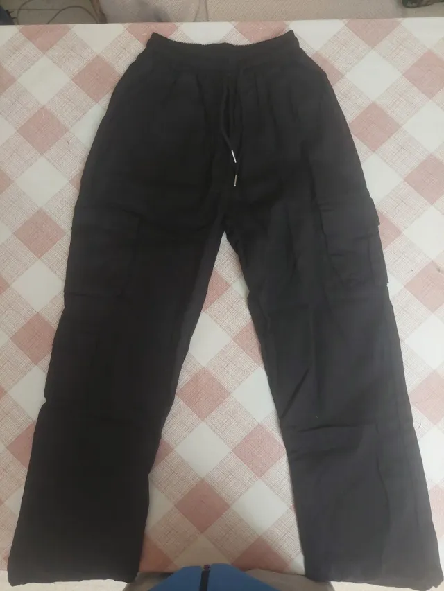 Pantalones cargo negros
