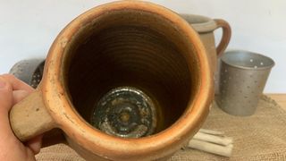 Brocca antica in gres