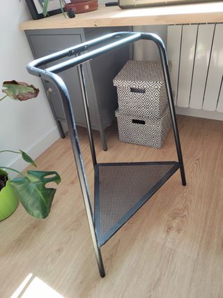 Caballete metálico IKEA negro