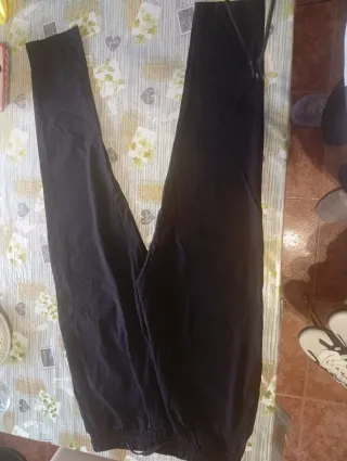 Pantalón de chándal negro talla M