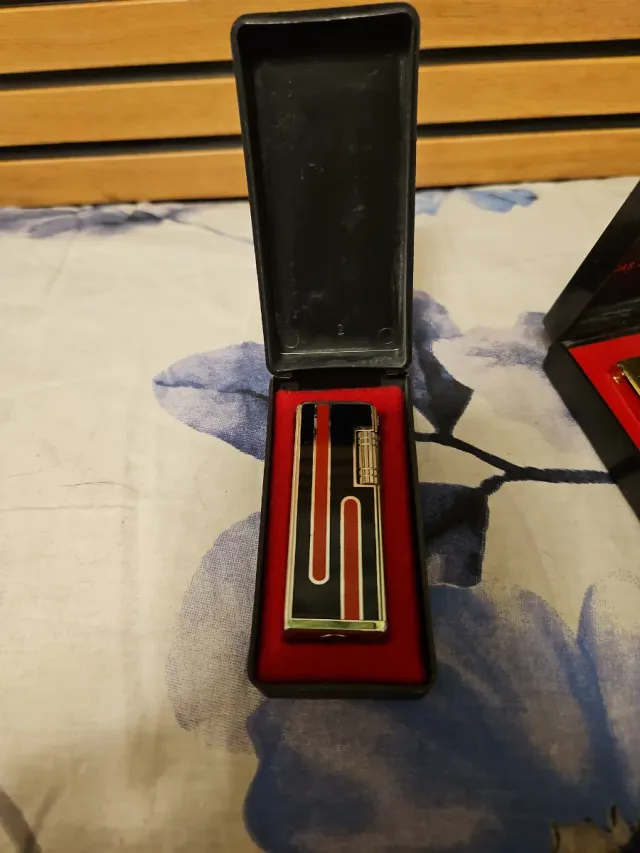 2 Mecheros de colección