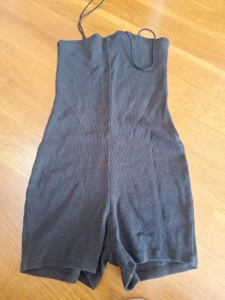 Mono corto tirantes negro