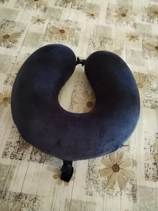 Cuscino da viaggio cervicale blu