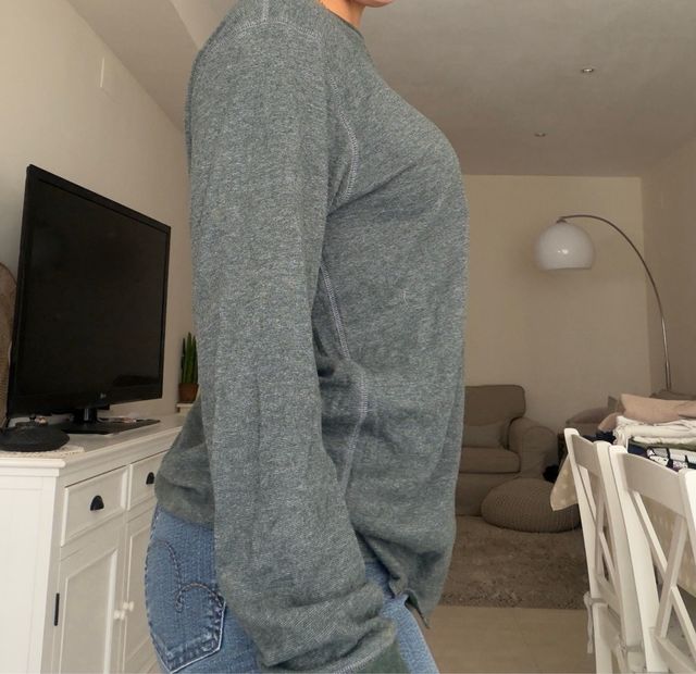 Camiseta verde de manga larga