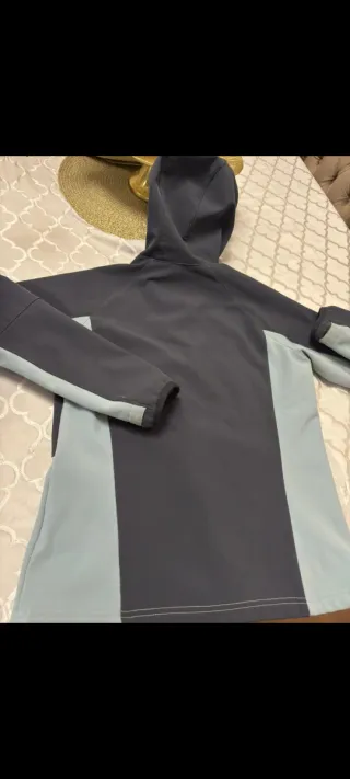 Chaqueta Quechua montaña/esquí negra y gris