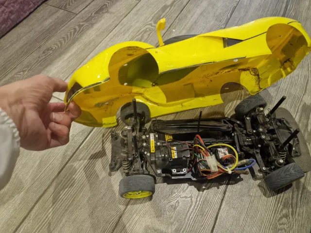 Coche radiocontrol Tamiya Ferrari